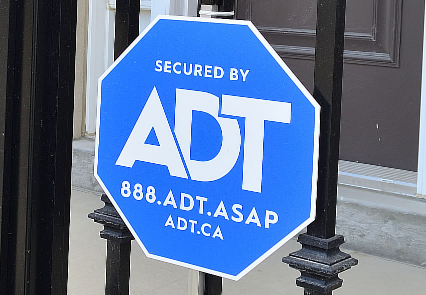 How to remove your ADT Yard Sign