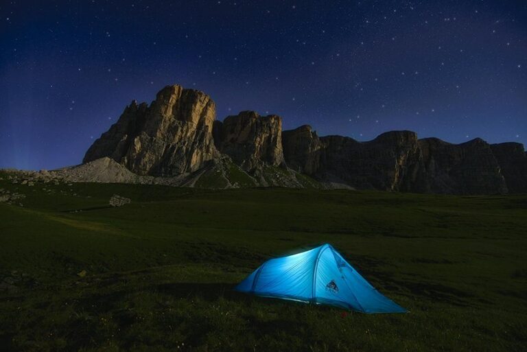 sleeping outdoors without shelter